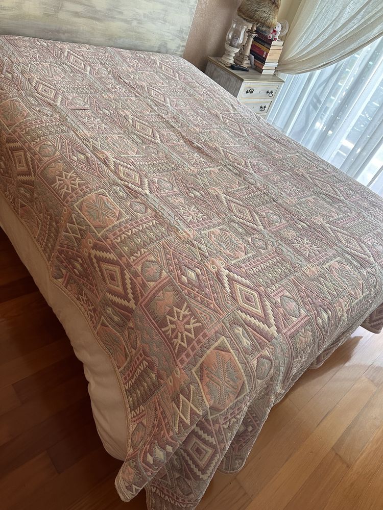 Vendo Colcha para cama de casal