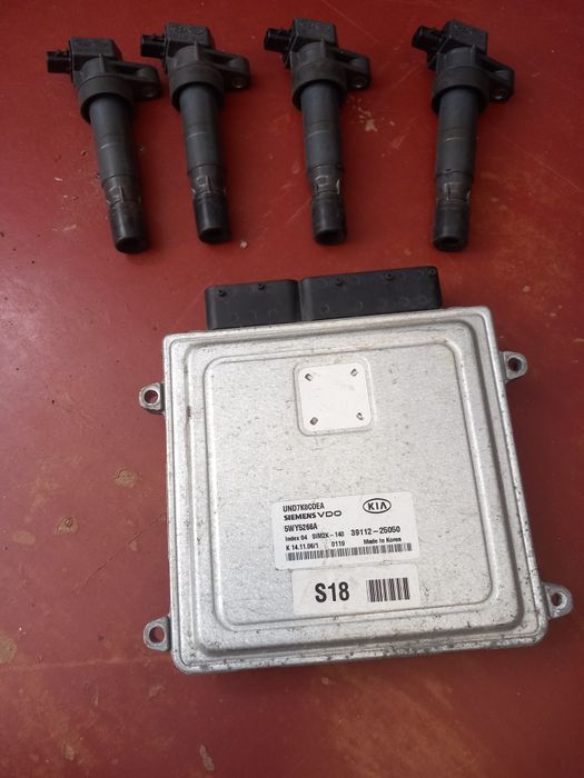 Продам блок управління двигуном (мозги).катушки запалювання 4 шт.Кіа к