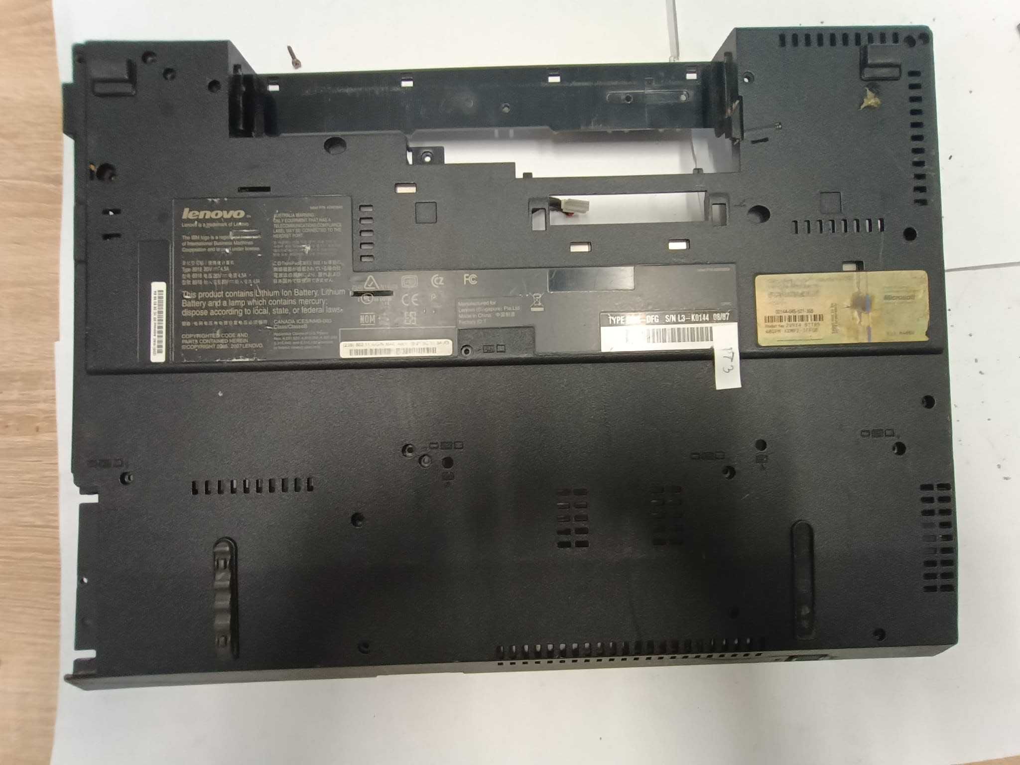 dolna obudowa do lenovo thinkpad R1i