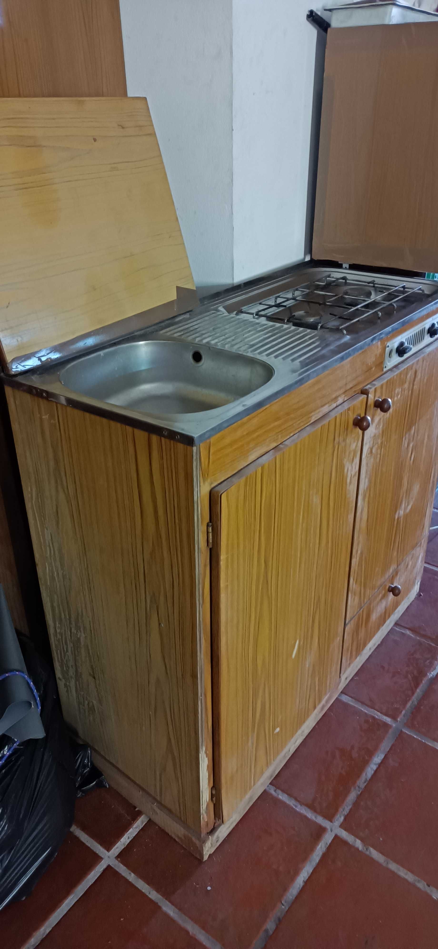 Armário de autocaravana