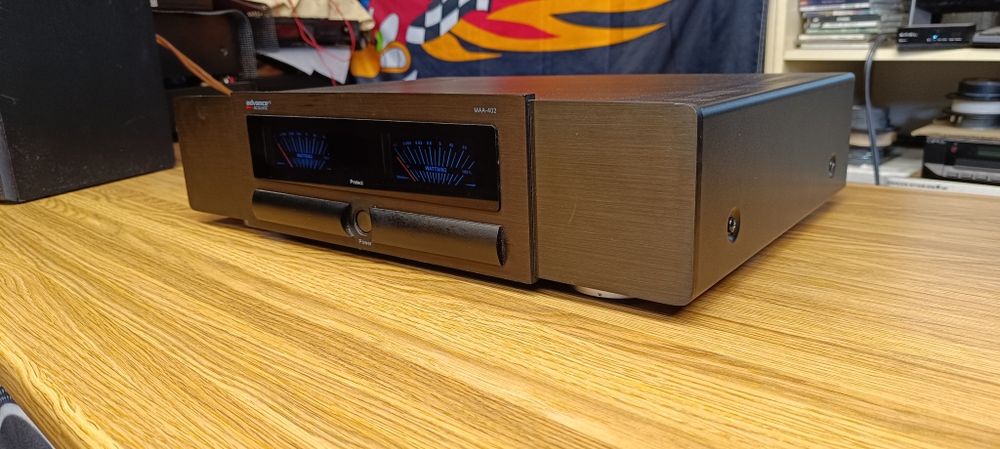 Усилитель Advance acoustic maa-402 (кінцевий підсилювач)