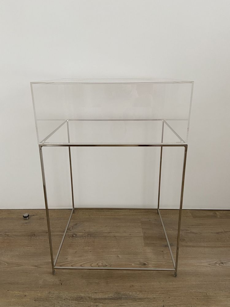 Mesa Zara Home Acrílico