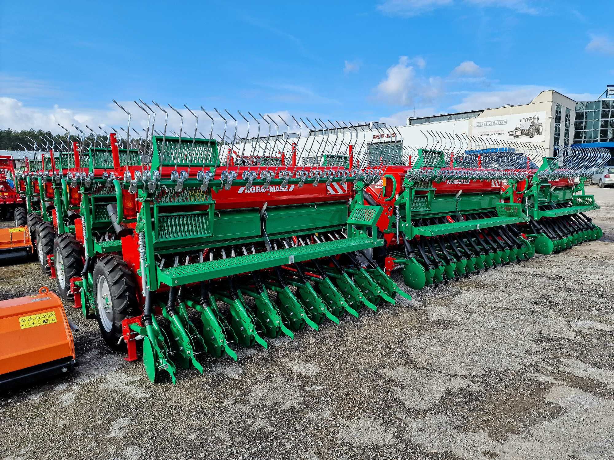 Siewnik zbożowy stopkowy AGRO-MASZ SR250 SR301