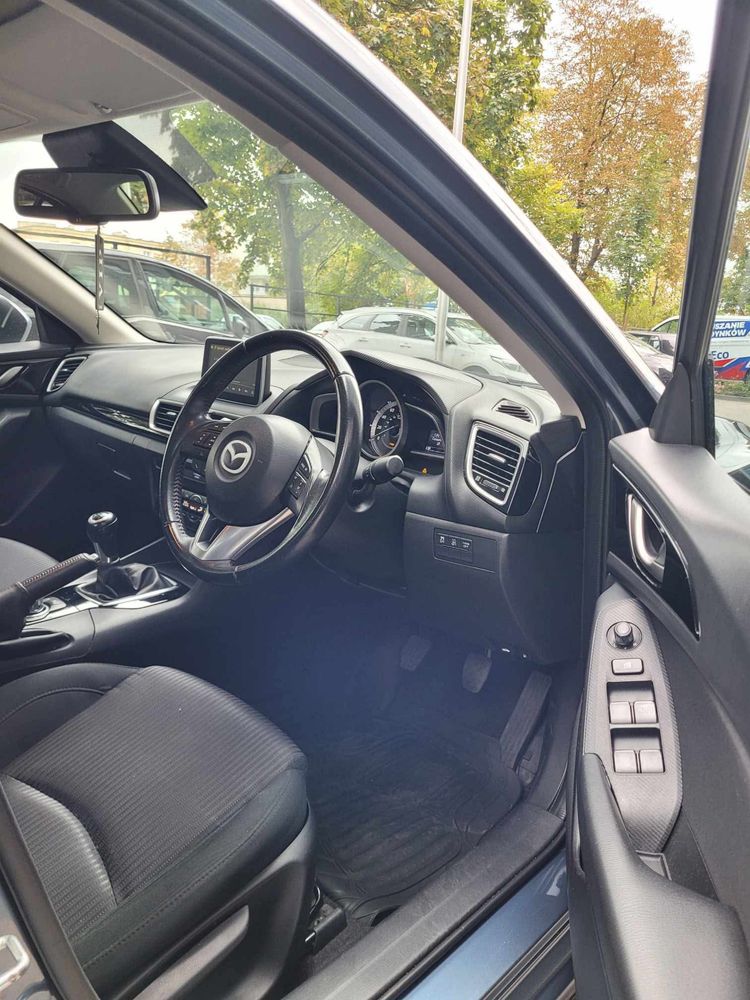 Sprzedam mazda 3 sedan 2015 rok super stan anglik po serwisie oc