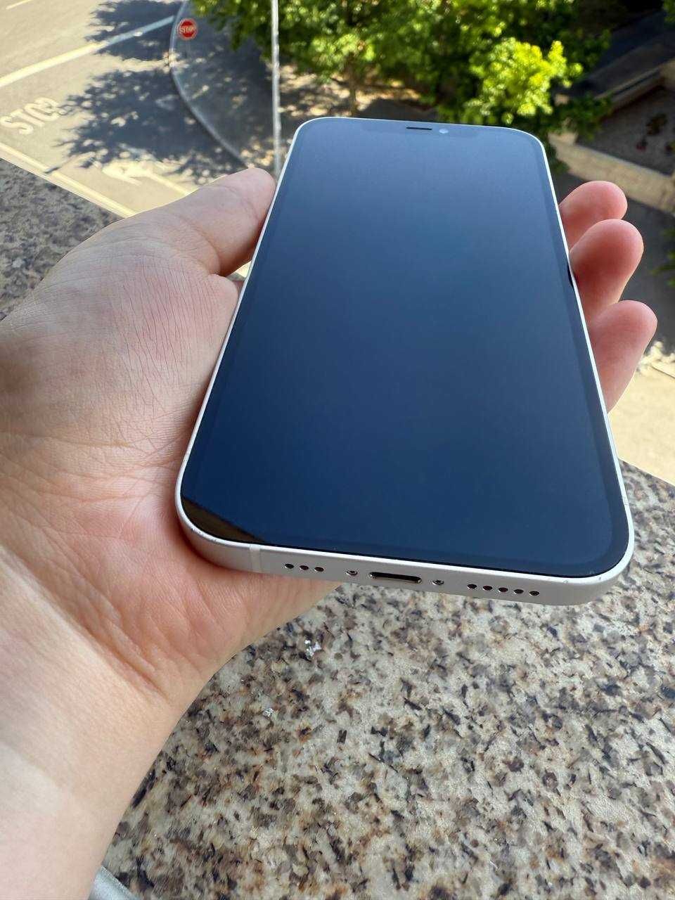 iPhone 12 – 128GB – Branco – Em ótimo estado!