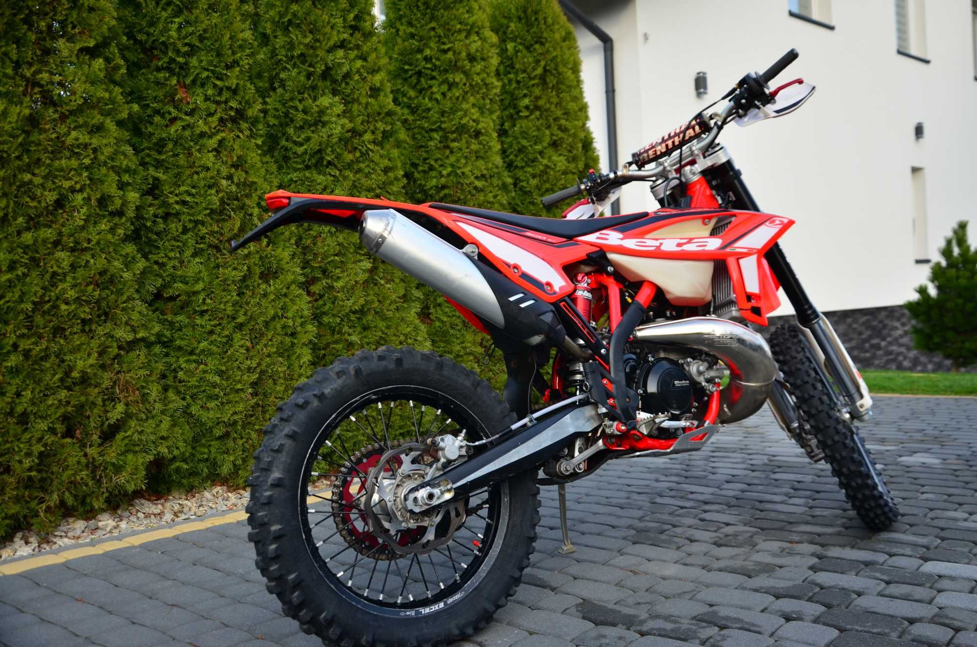 Beta 300 RR ENDURO 128mth stan perfekt LEO RACING