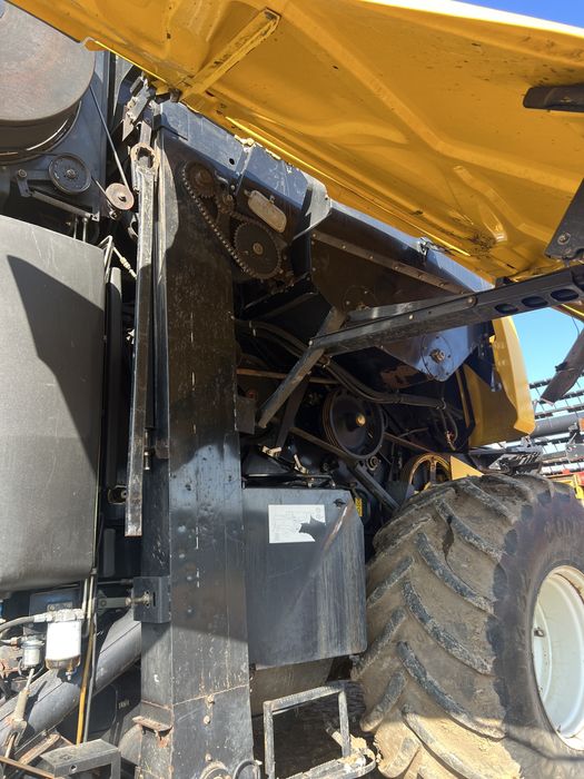 New Holland CX8080