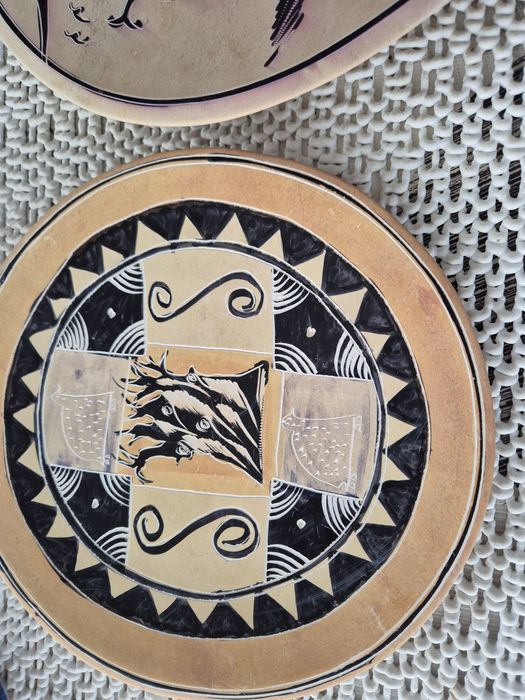 Stare afrykańskie talerze i hiszpański cena za wszystkie