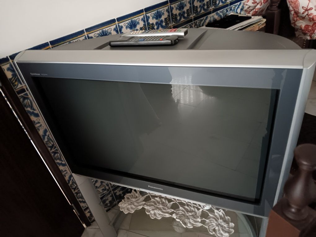 Televisão a cores