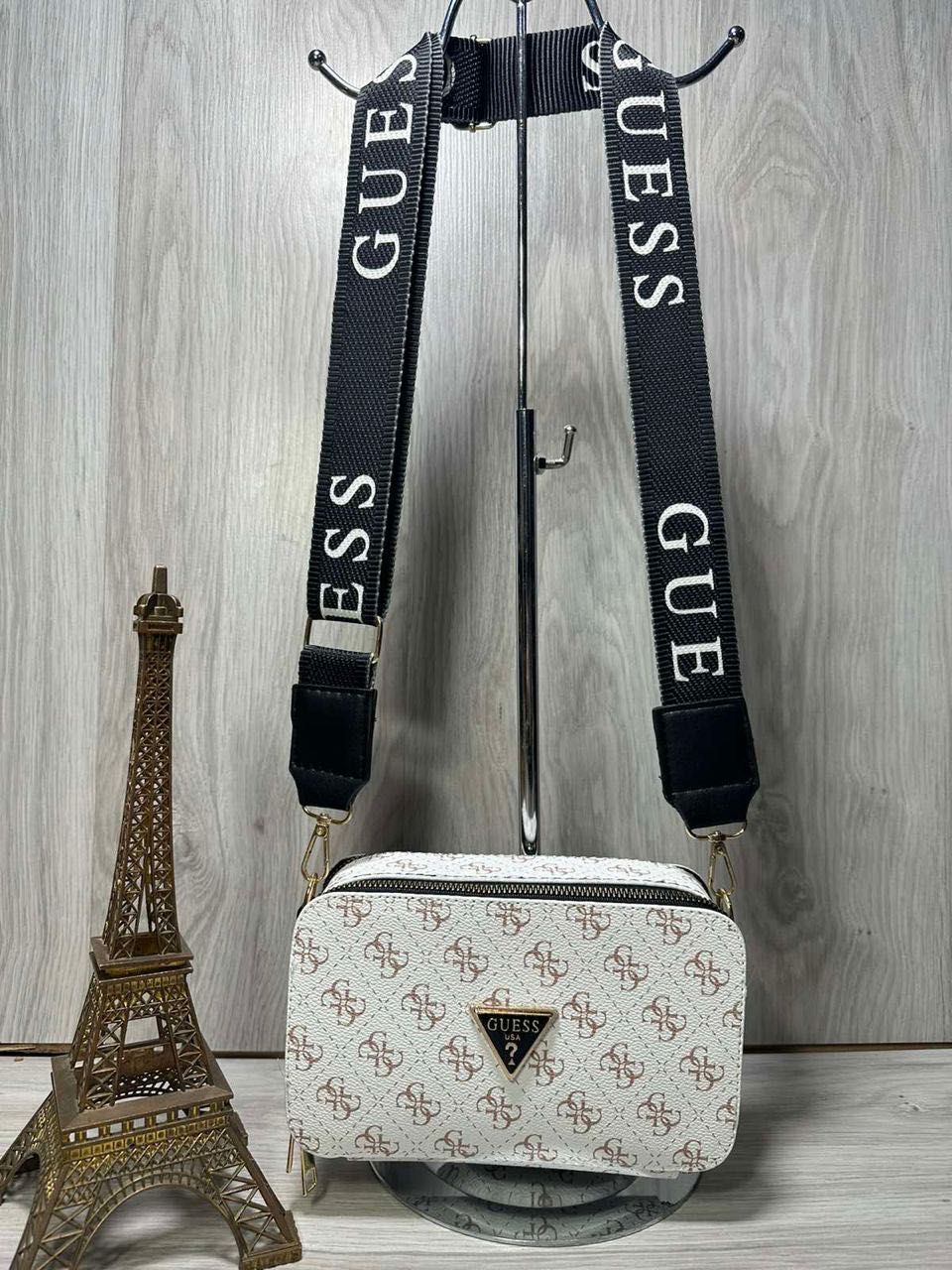 Сумка guess нова