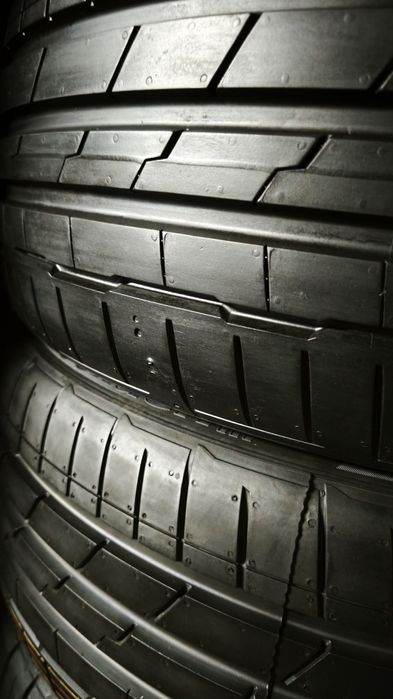 Pneus 255/40/18 e 225/45/18