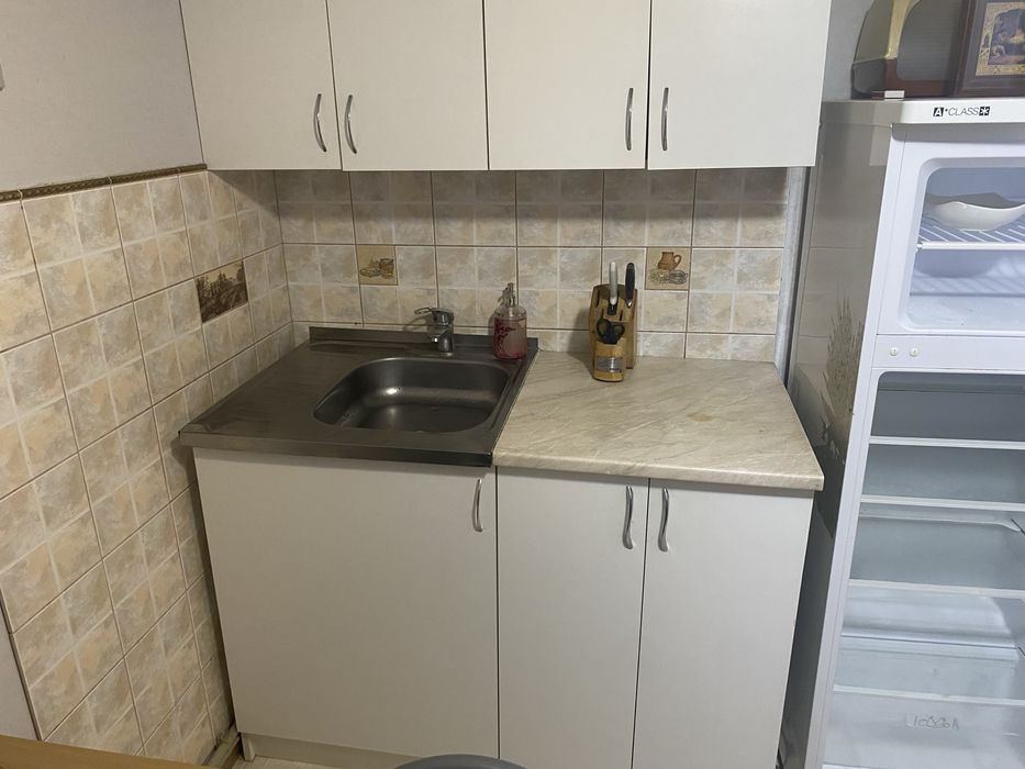 Здаєтьс в оренду кімната/квартира біля центру.