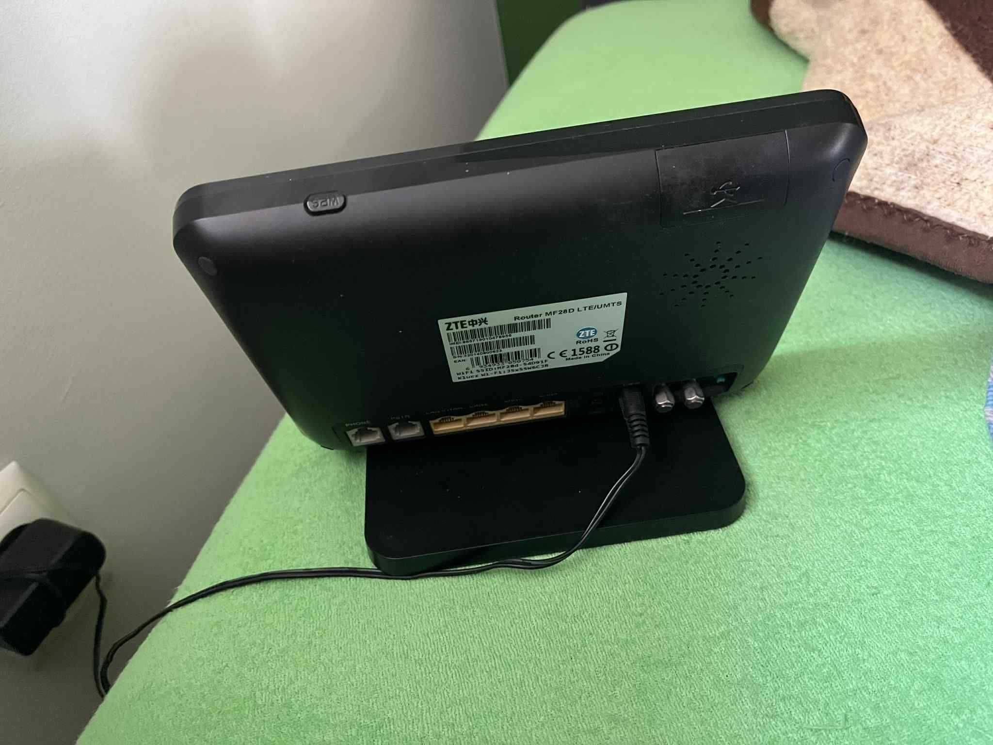 Router modem wi-fi na karte SIM 4G LTE ZTE MF28D
