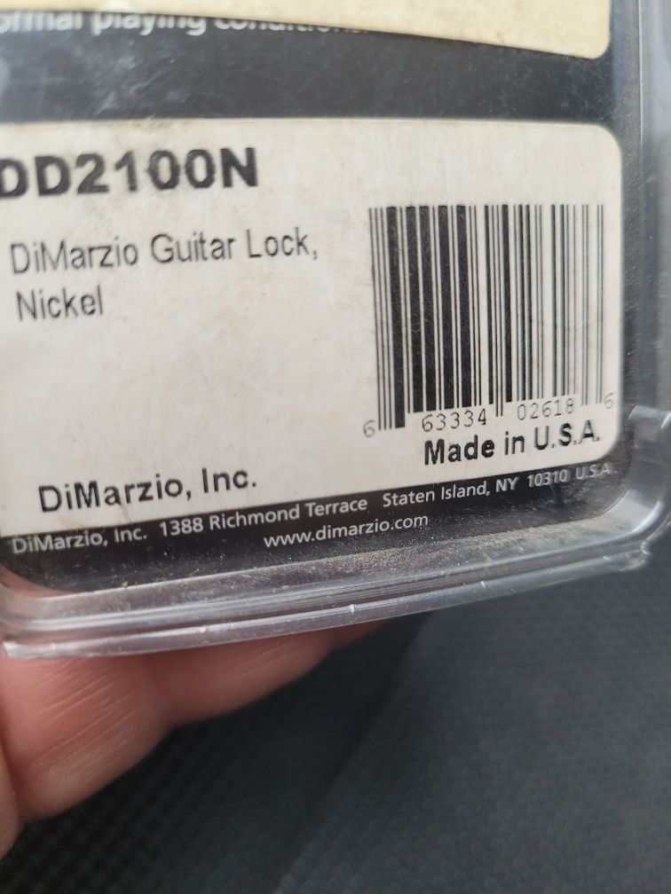 Guitar lock DiMarzio