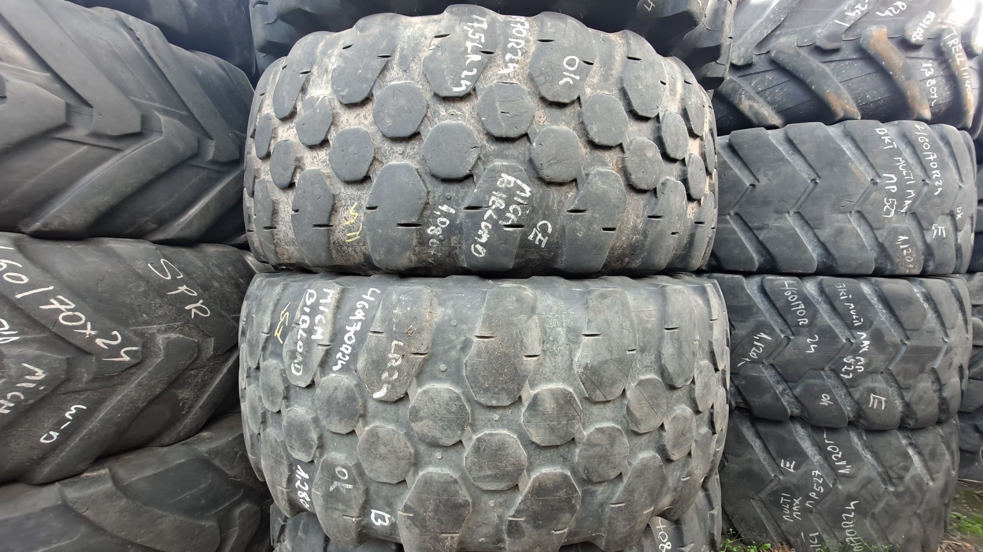 Para 460/70R24 Michelin 17.5LR24