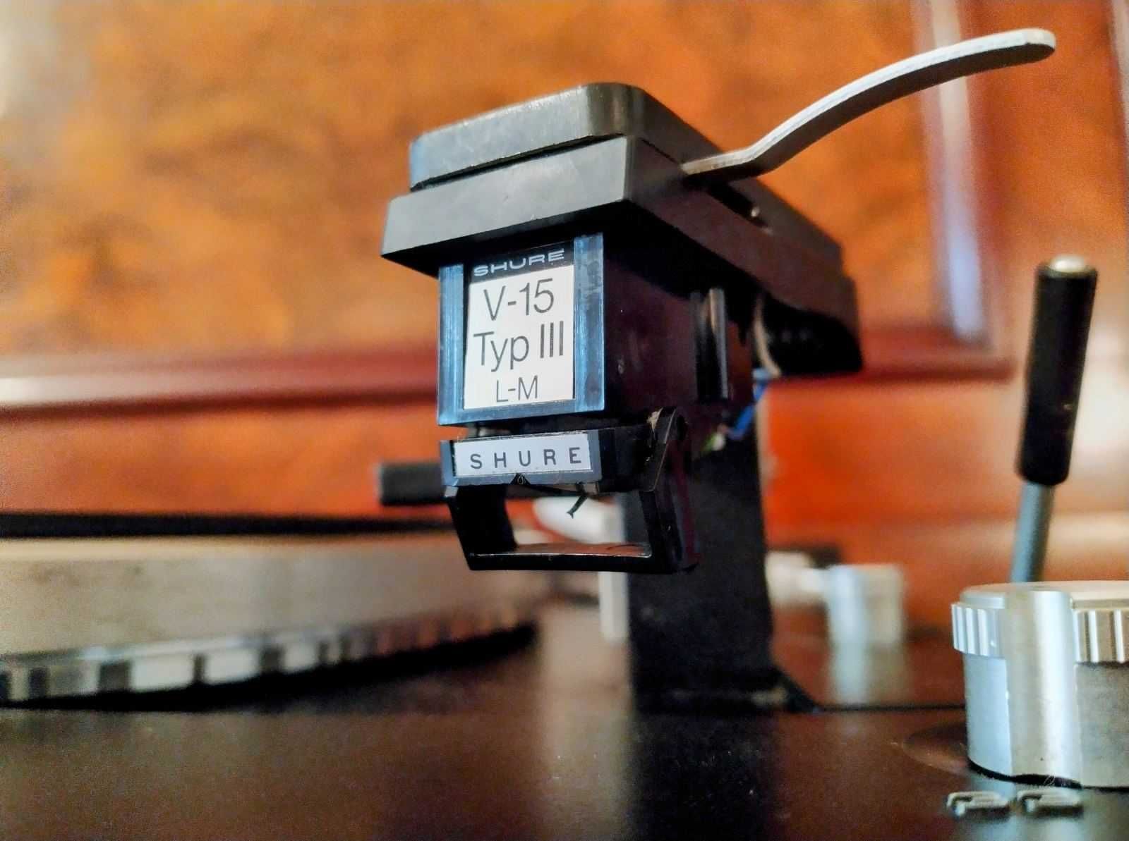 Виниловый проигрыватель [Rare] =DUAL modell CS704= [Shure V15 TypeIII]