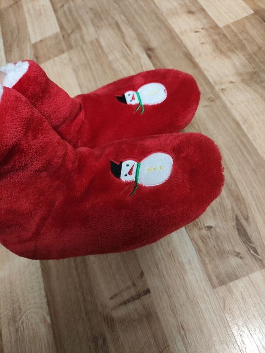 Nowe papcie świąteczne bałwanki r.30
