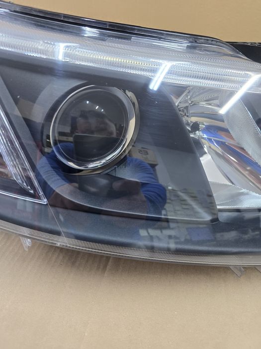 Lampa Prawa Przednia Saab 93 2009 rok XENON EU