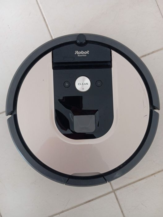 A precisar de uma mão na limpeza? Aspirador Roomba e a solução