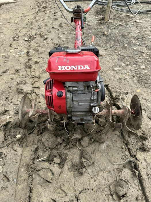 Trator motocultivador motoenxada Honda f360