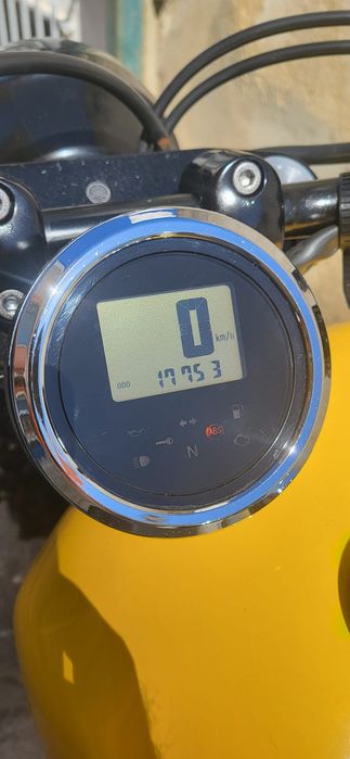Mota yamaha XV 950