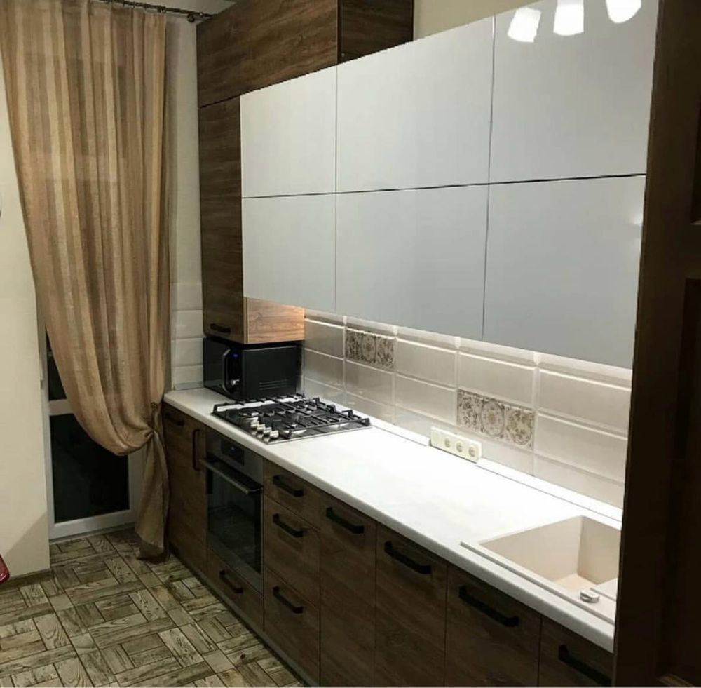 Продам квартиру (70м2, 2 кімнати)