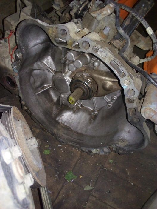 Toyota carina Е МКПП 97г.1.6-1.8бенз.