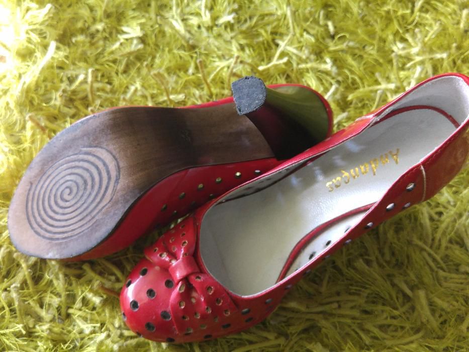 Sapatos vermelhos
