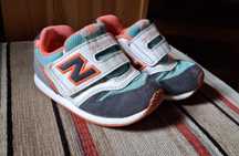 Buciki dla dziecka New Balance rozmiar 22