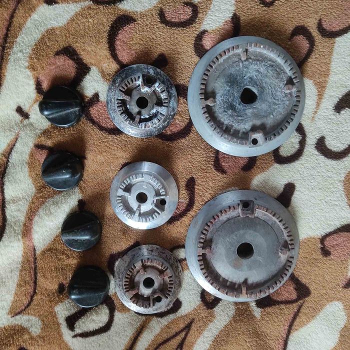 Конфорки,ручки ,решеткак газовой плите Врозамет