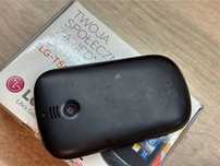 LG T500 czarny z pudełkiem i ładowarką – klasyczny telefon dotykowy