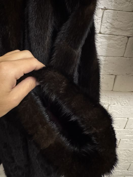 Норкова шуба коричнева