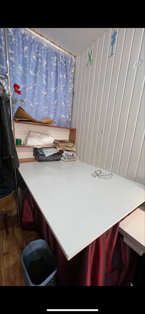 Стіл для крою, кроільний стіл, полиця настінна, полочка