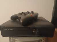 Xbox 360 + 2pady + 8 gier