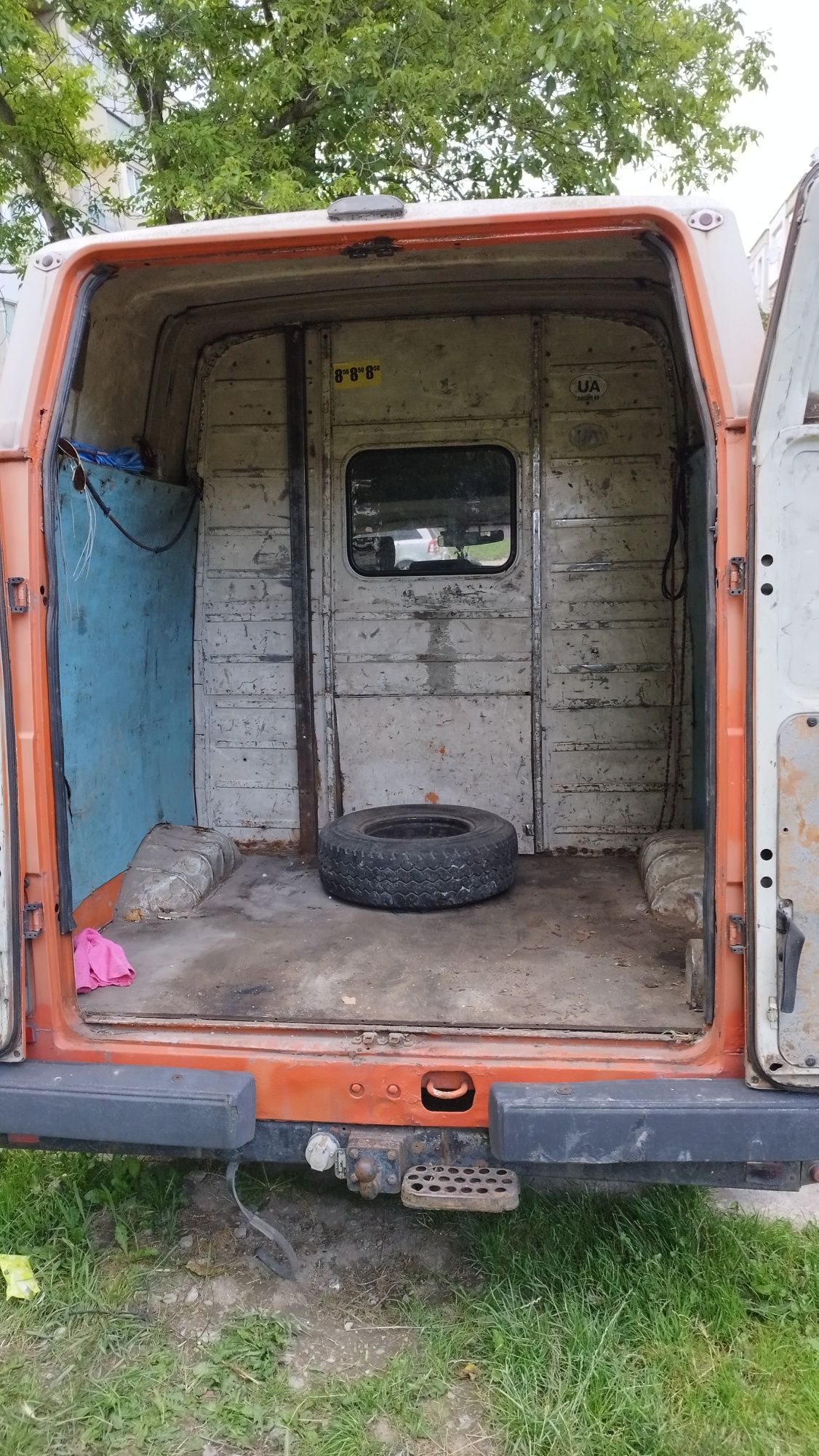 Продам бус  LT28 1987 р 2.4 tdi