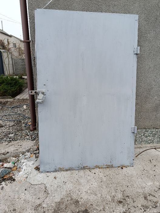 Металлические ворота гаража