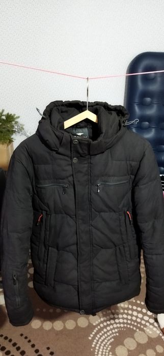 Куртка чоловіча зимова чорна