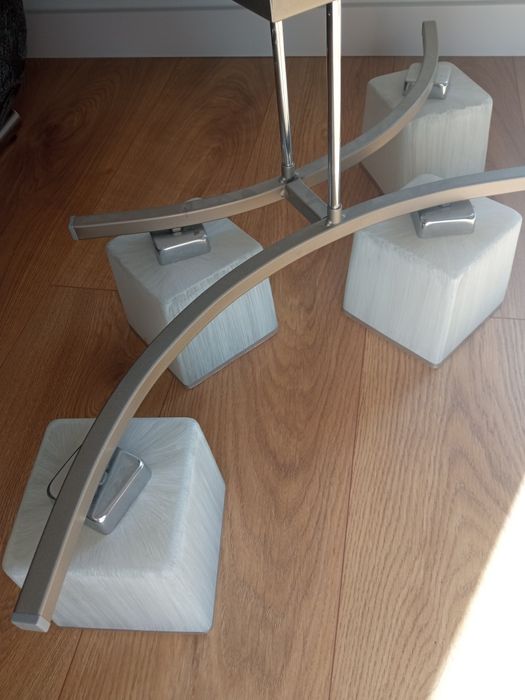 Lampa sufitowa wisząca srebrna