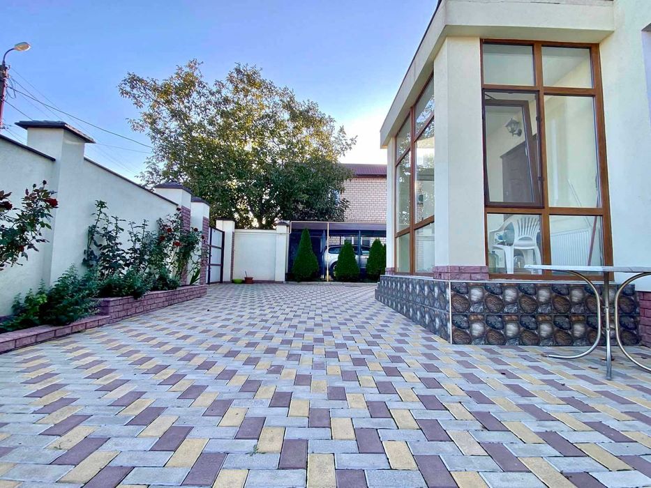 Продаю гариний будинок в Ракетній Рощі. ц1