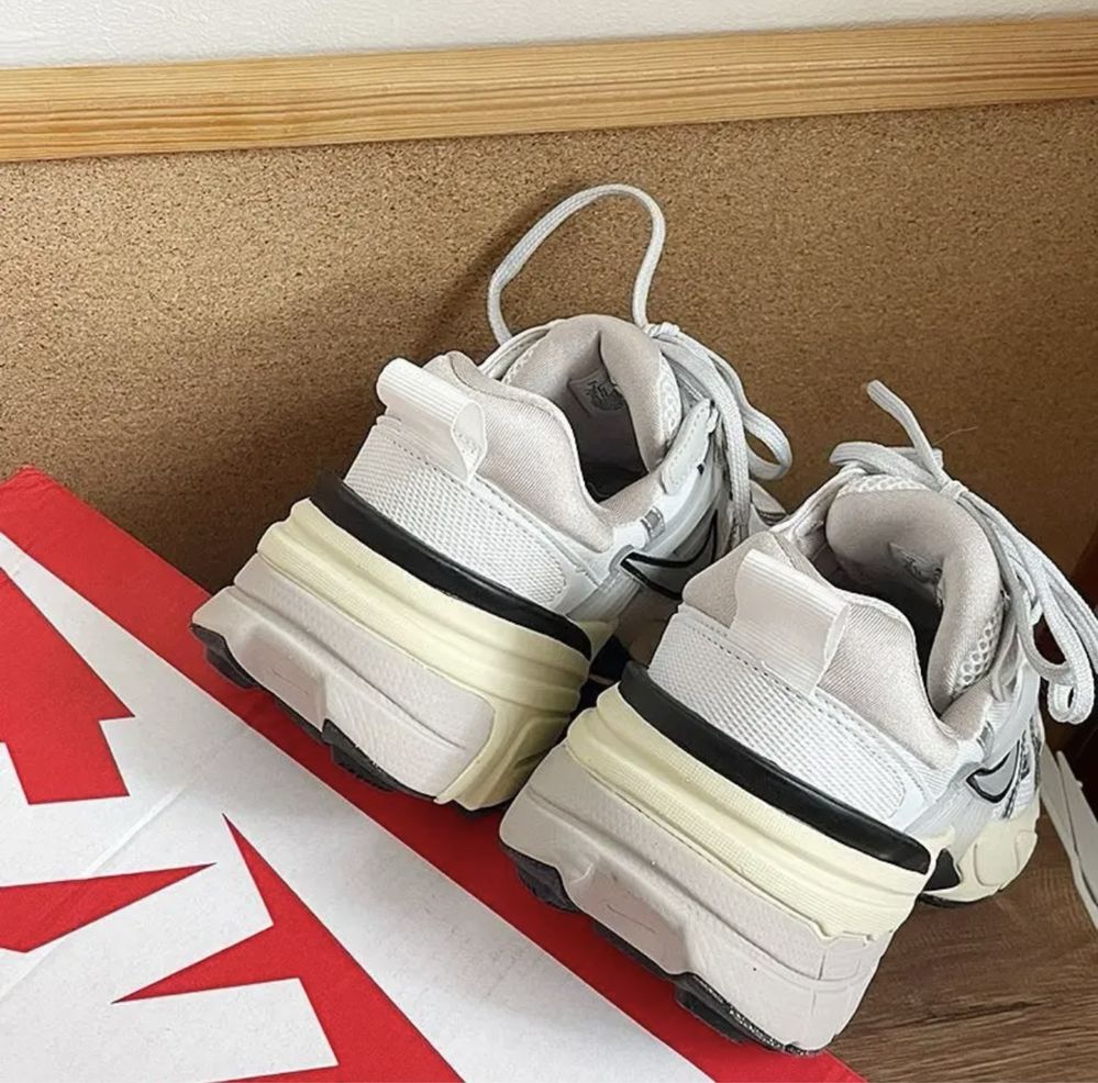 Nike V2K кросівки багато розмірів