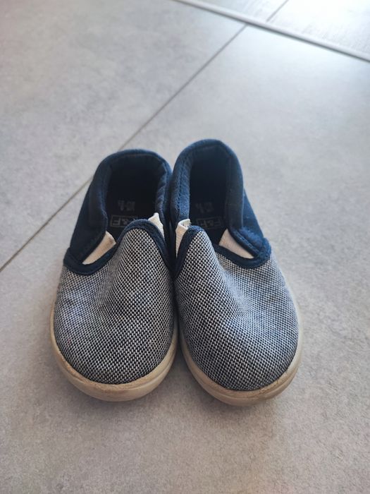 Buty wsuwane dziecięce 23 F&F