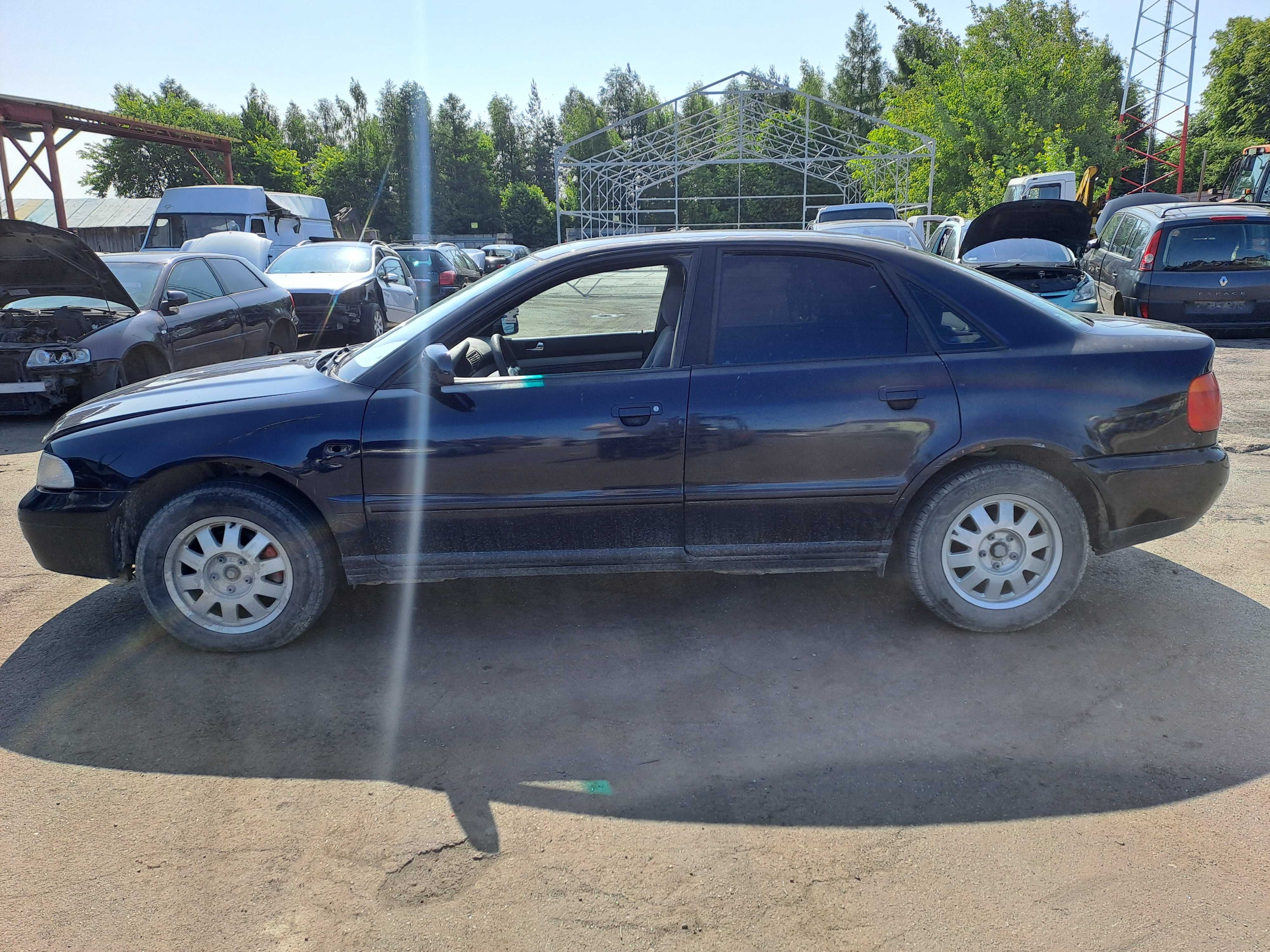 Audi a4b5, 1998r, 1.6 - na części.