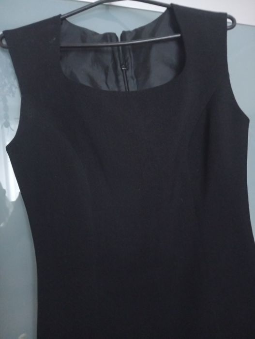 Czarna klasyczna sukienka -rozmiar 38  M