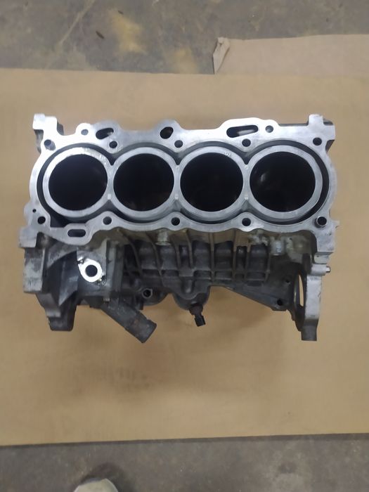 Blok silnika toyota 1.8 vvti 1zz-fe