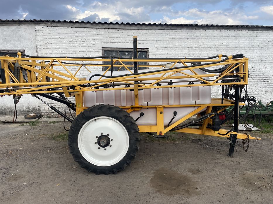 Продам оприскувач Богуслав ОП -2000-18 Одіссей