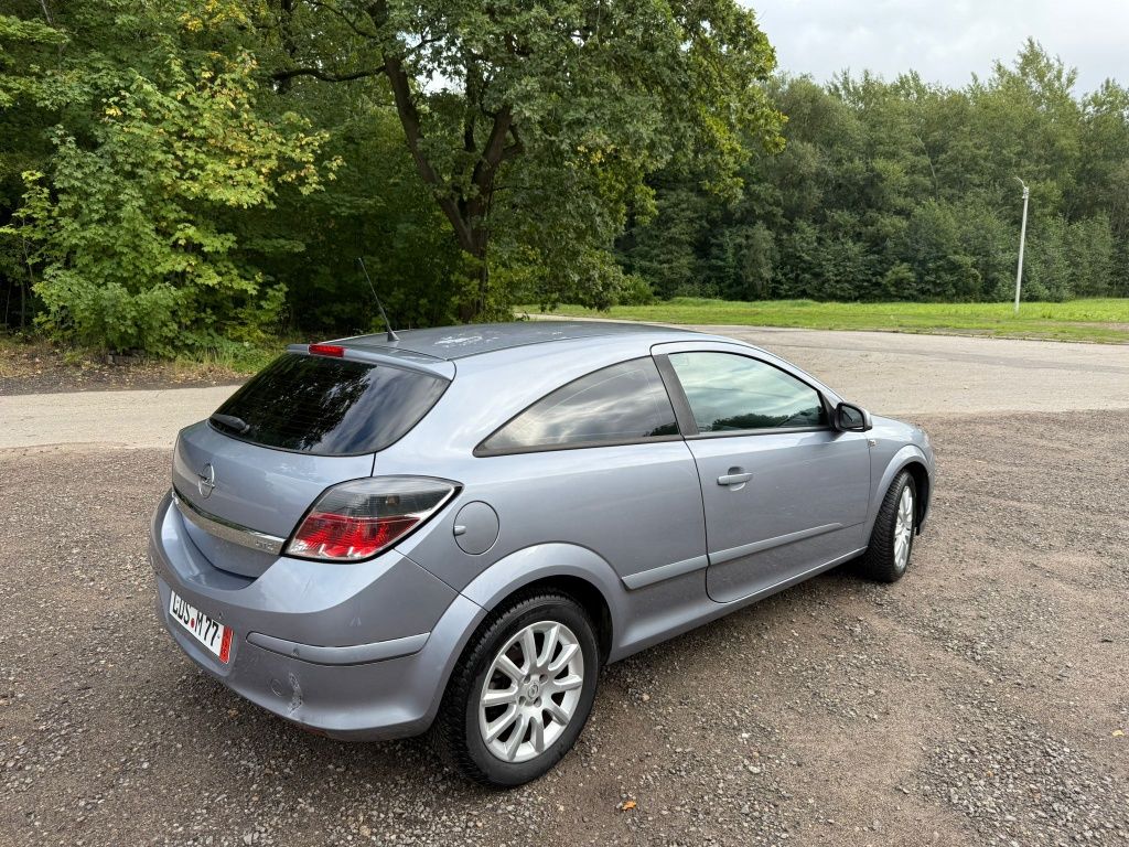 Opel Astra GTC 1.6 okazja klima