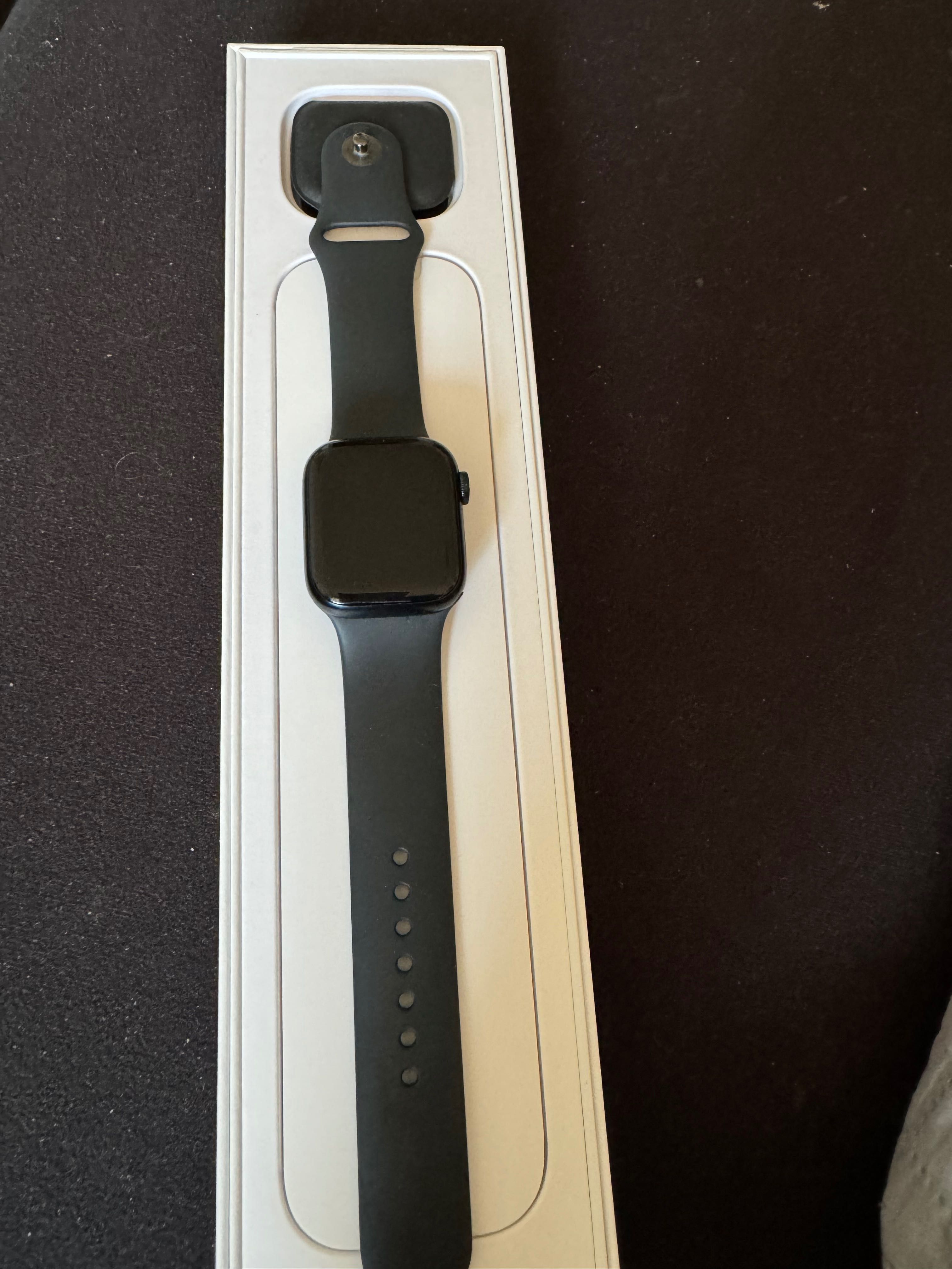 Apple Watch 8 LTE Midnight Blue