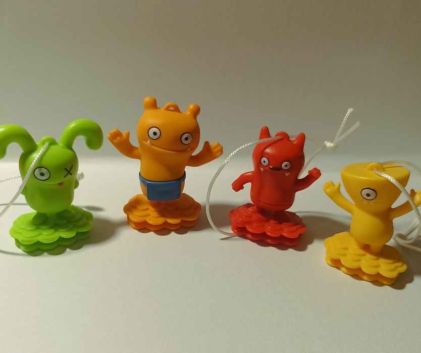 Игрушки Киндер сюрприз