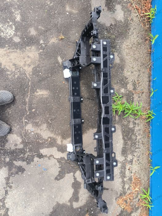 Телевизор панель радиатора Hyundai Ioniq 5 22-24 64101GI000