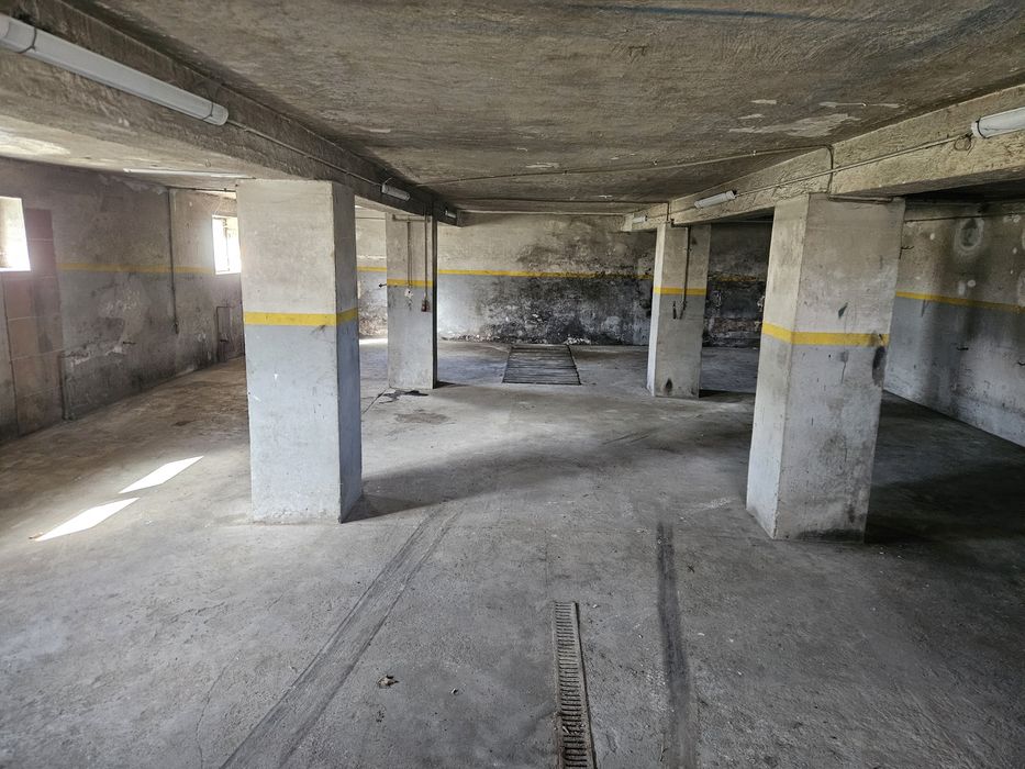 Działka przemysłowa inwestycyjna z budynkiem 216m2 sklepy warsztat itp